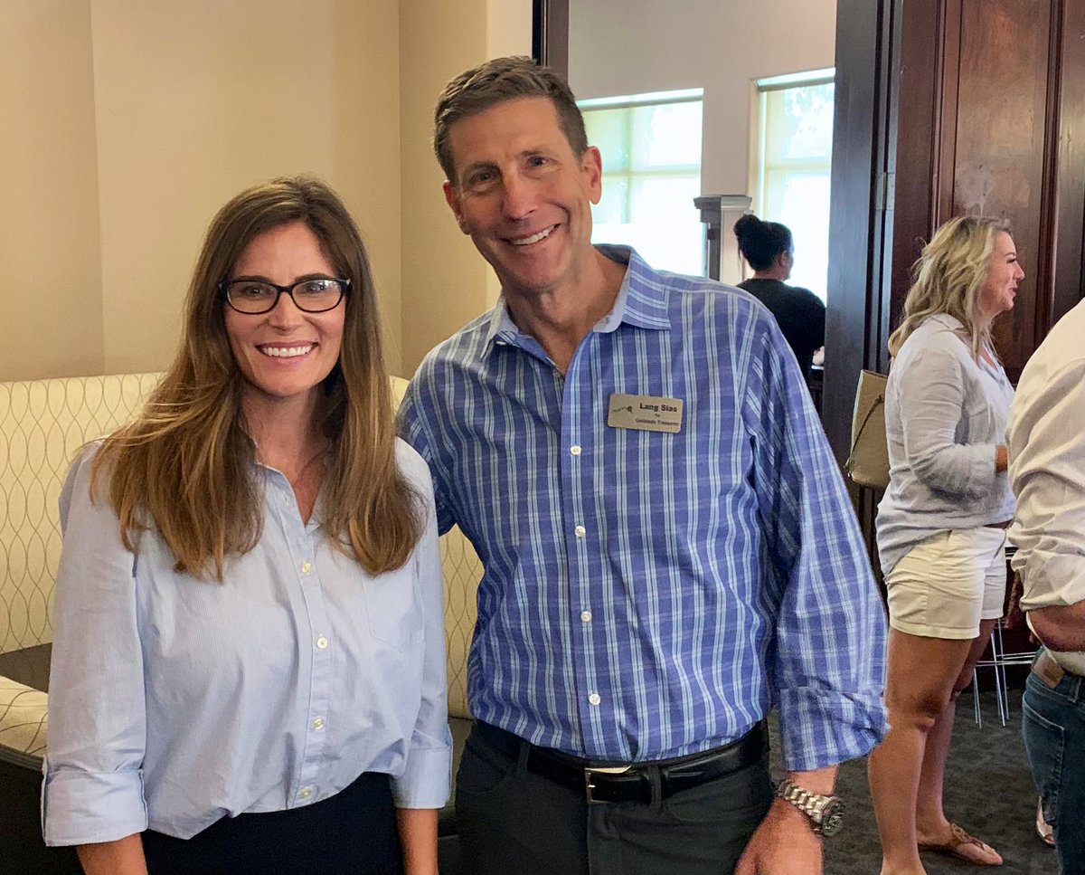 LangSias's tweet photo. Enjoyed visiting with folks in Glenwood Springs, Eagle and Grand Junction this past weekend. Learning how best to serve the people of Colorado from all over the state is a top priority. #costatetreasurer #langsiasforcolorado #transparency #copolitics #ColoradoCommonSense https://t.co/wPjoe5p9nc