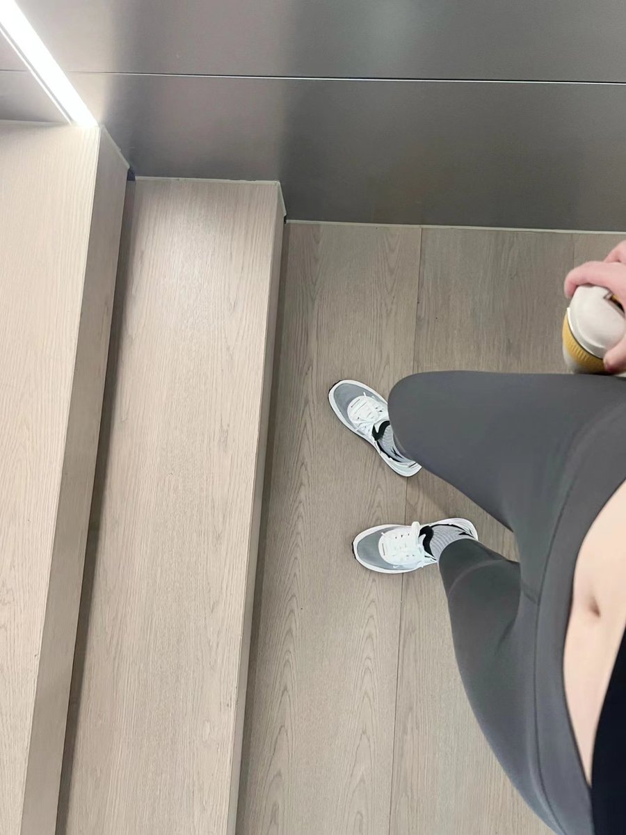 Exercising regularly and perseveringly, just like a machine, regular exercise can prevent rust.