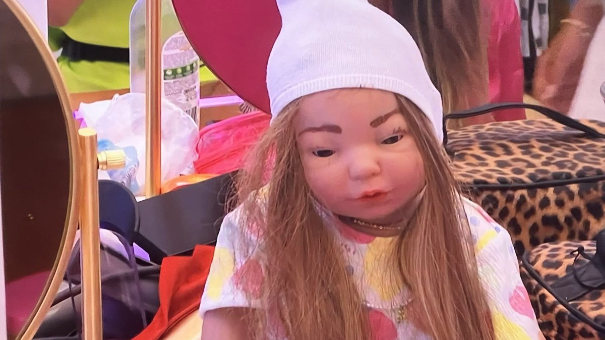 My parents and my sister  #LoveIsland