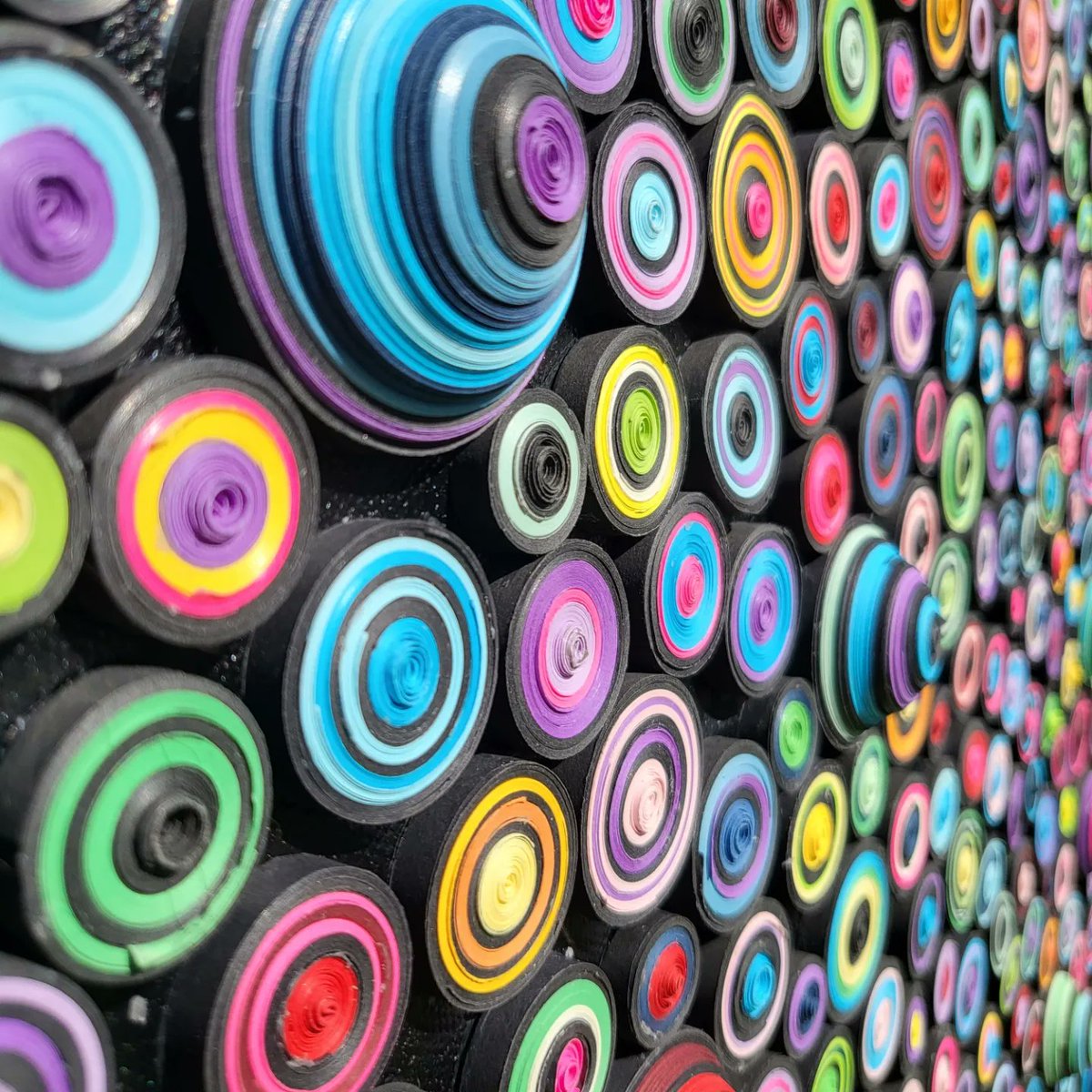 flowykloee's tweet photo. Let It Be

24 x 24" canvas with over 500 unique handmade paper circles. The words "Let It Be" are written in braille within the circles. 

#art #artist #Canadianart #Torontoartist #Quilling #circles #letitbe #braille #abstract #oneofakind #paperart #original #papercircles #trippy https://t.co/buTJ2SjLDx