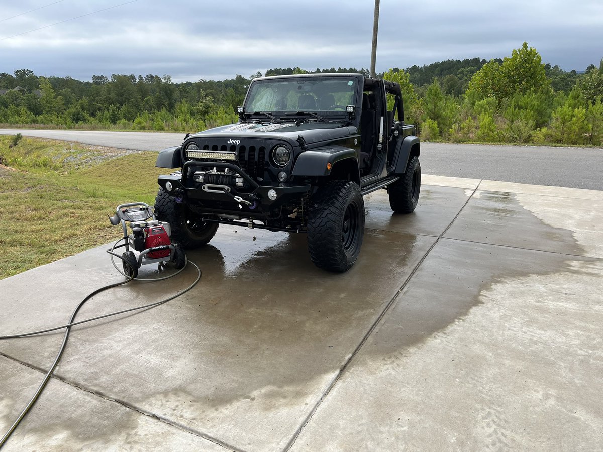 johnpirl's tweet image. Kinda clean. 😆