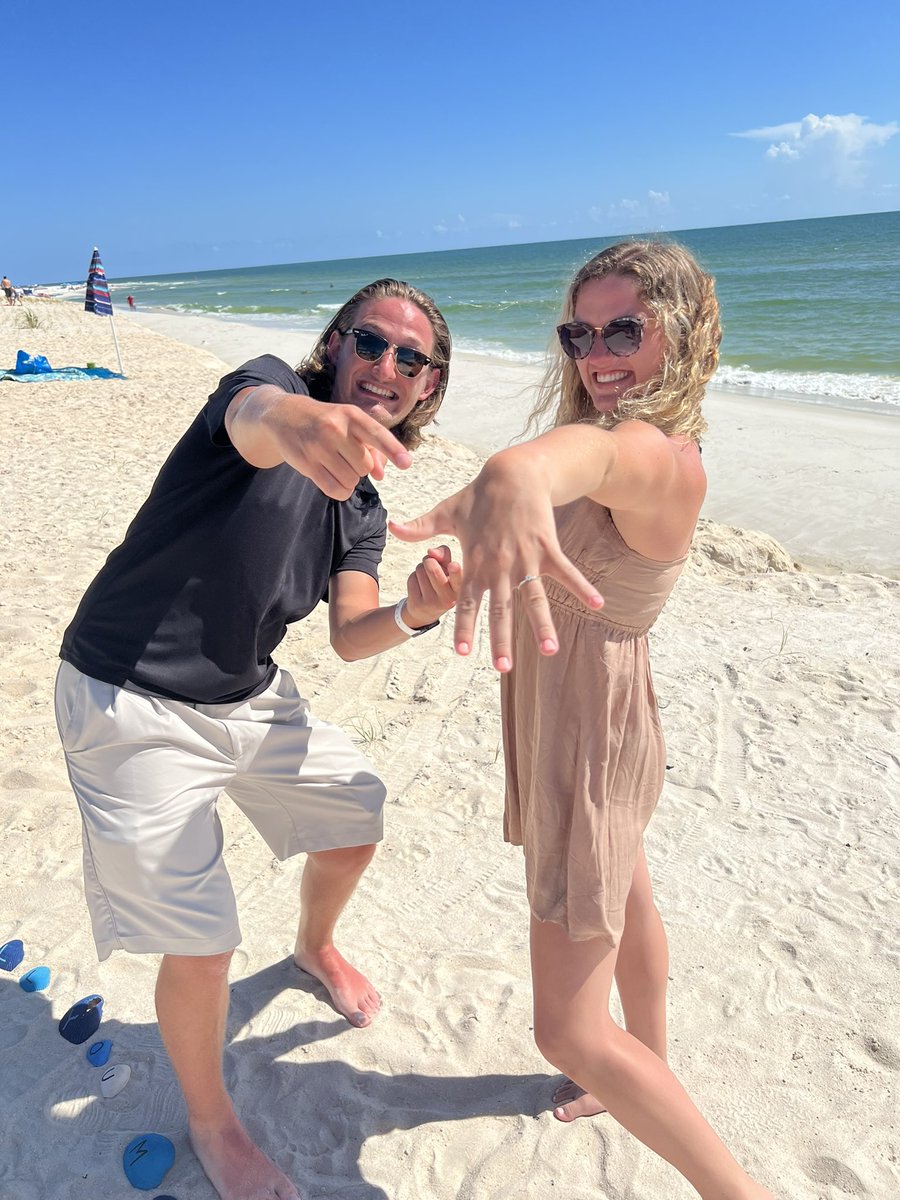 slimshadyschoon's tweet photo. ANNOUNCEMENT FROM THE DESK OF BOON AND FUTURE MRS. BOON: https://t.co/XUY29DJW3b