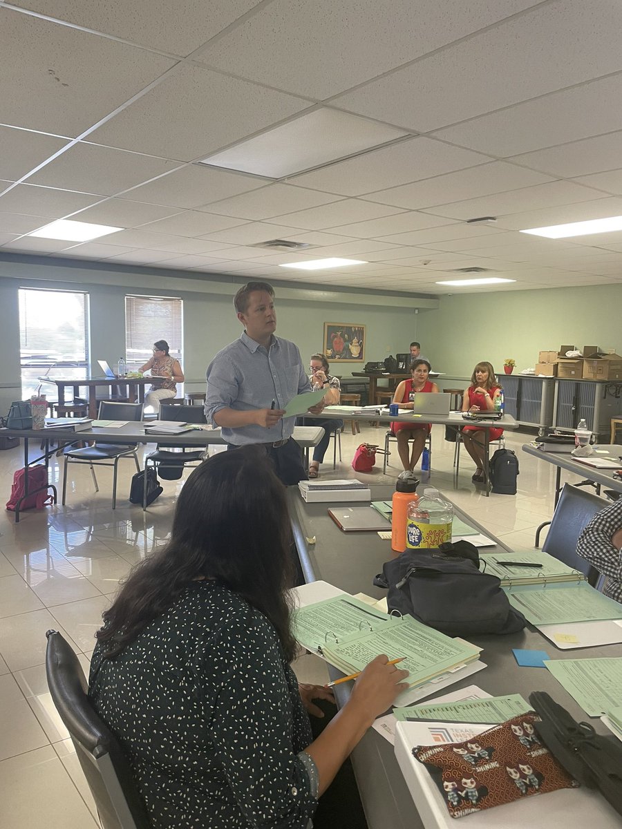 NellieUgarte's tweet photo. Great way to start the week with @TriumphPHS leaders and faculty as we kick off Formative Assessment Day one. #WeR19 #Leaders #GrowthMindset #StruggleIsGood https://t.co/UqHnQWQhYd