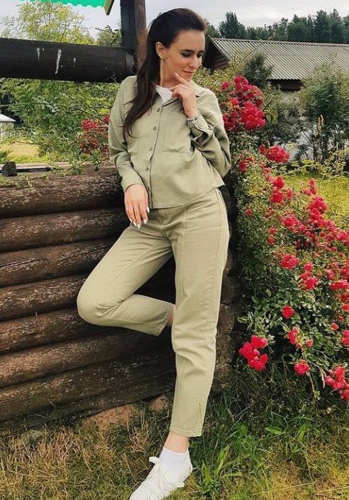 IsabelRja's tweet image. Bonita tarde. 😍😍

Sígueme y los sigo linduritas🥰🥰