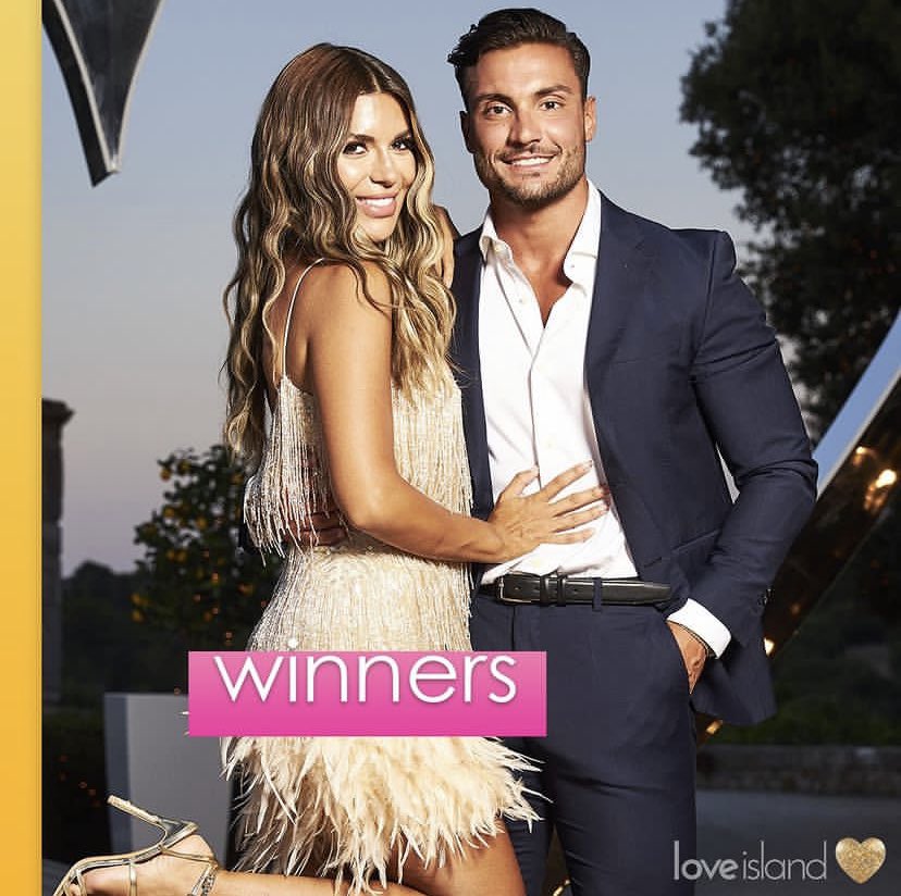 Beatl3J's tweet photo. OUR PARENTS DID IT🥹🥹 #LoveIsland https://t.co/hlgv4bzn9b
