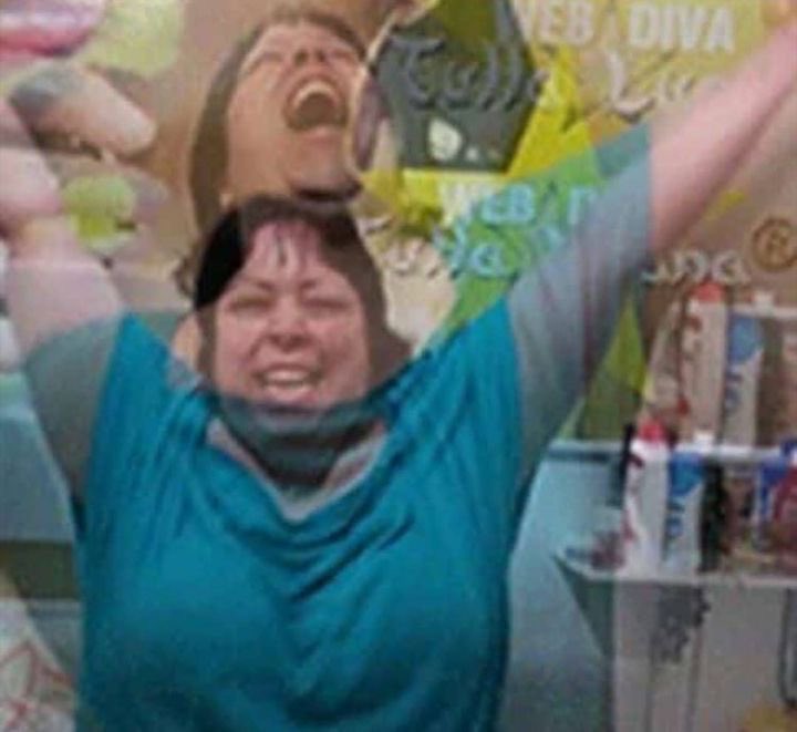 poppyoops's tweet photo. WE DID IT EVERYONE, THE ITALIAN STALLION AND THE TURKISH DELIGHT WON🎉🎉🎉 #LoveIsland https://t.co/acRE15zHbk
