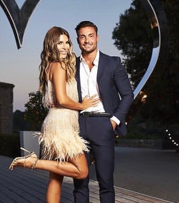 SOHNI47209040's tweet photo. YESSSSSSSS!!!! All is right with the world again! The winners of love island 2022 - Ekin and Davide!!! #LoveIsland #LoveIsland2022 https://t.co/yHhKTiGZSN