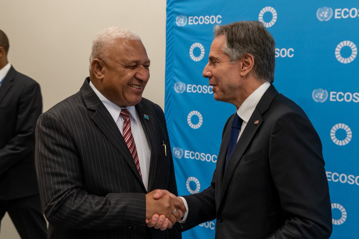 Secretary Antony Blinken (@SecBlinken) on Twitter photo 2022-08-01 22:15:00 Good to meet with @FijiPM Bainimarama in NYC today. I conveyed my deep appreciation for Fiji’s ongoing regional leadership. The Pacific is vital to this Administration, and we appreciate Fiji's guidance and partnership as we strengthen our engagement throughout the region. Good to meet with @FijiPM Bainimarama in NYC today. I conveyed my deep appreciation for Fiji’s ongoing regional leadership. The Pacific is vital to this Administration, and we appreciate Fiji's guidance and partnership as we strengthen our engagement throughout the region.