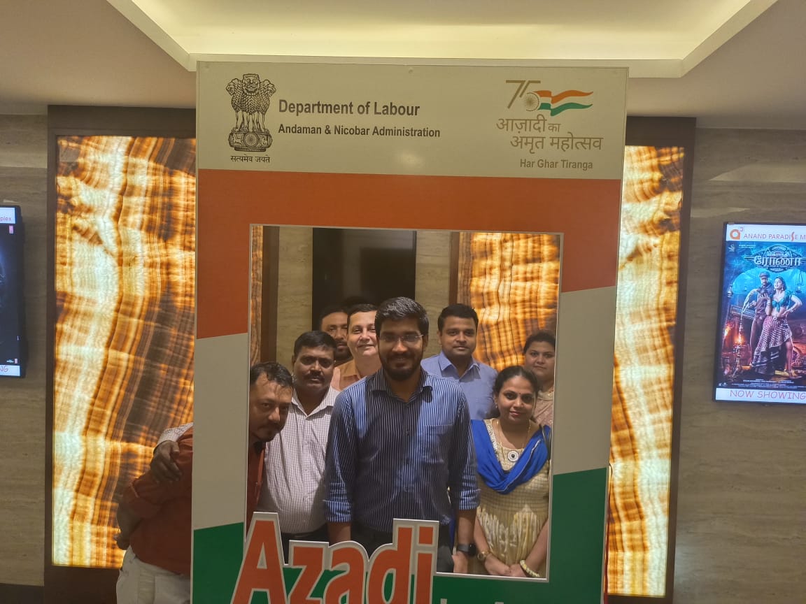 AndamanLabour's tweet photo. As part of #AzadikaAmritMahotsav and #HarGharTiranga, Department of Labour installed a #PhotoBooth in a theatre at Port Blair.

@Andaman_Admin 
@MediaRN_ANI https://t.co/gf1qPnA50e