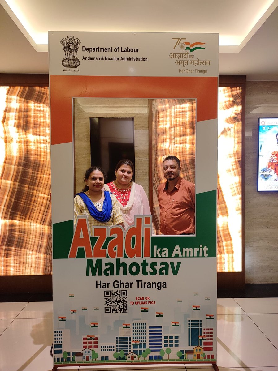 AndamanLabour's tweet photo. As part of #AzadikaAmritMahotsav and #HarGharTiranga, Department of Labour installed a #PhotoBooth in a theatre at Port Blair.

@Andaman_Admin 
@MediaRN_ANI https://t.co/gf1qPnA50e