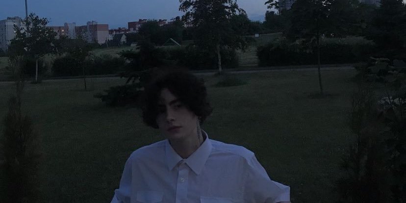 kiyoomi sakusa • 23. 
            streamer / e-sports.
            fav  &amp;  rt -> mutuals.

ㅤ