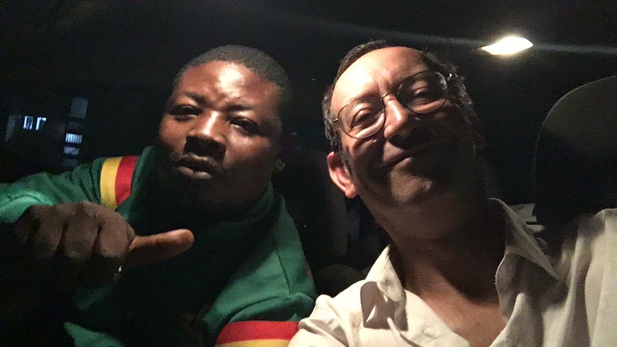 Hugobiwan's tweet photo. 3h du matin. On a dormi un peu on reprend la route direction #douala #braillerap #cameroun https://t.co/WCs8UXJTNU