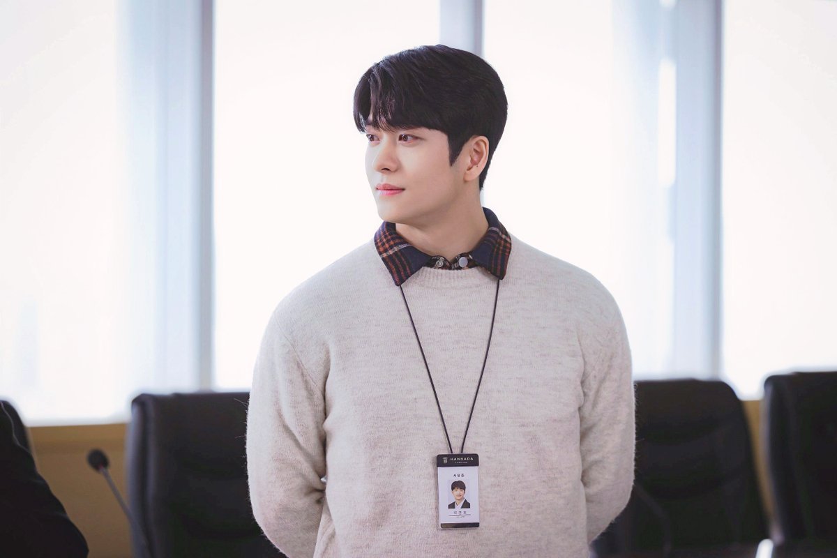 since_pics's tweet photo. 이상한 변호사 우영우 미공개 스틸 보정
#이상한변호사우영우 #박은빈 #강태오 https://t.co/rbN3hNNKfK