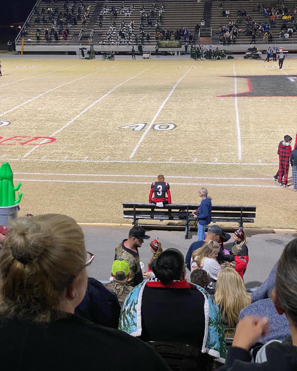 TylerBouillion's tweet photo. man what i would do to put the pads on and strap up last time with my boys😭 @ParkwayFootball https://t.co/LeIDwpWwBi