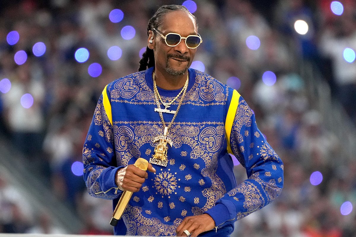 arcantyno's tweet photo. Did you see it🔥💯🌬
Share it fam! Snoop need to see this!🔥
#SnoopDogg #smokeheads #SolanaNFTs https://t.co/C9z57IHENw