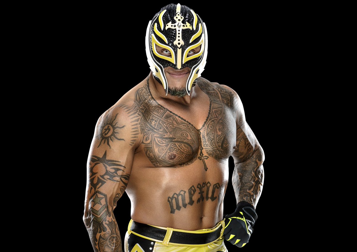 OctavinaPlayer's tweet photo. @shirai_io and @reymysterio are now in the same locker room! Can we have a #mixedmatch challenge now? #WWERaw https://t.co/lYQHlN1OG2