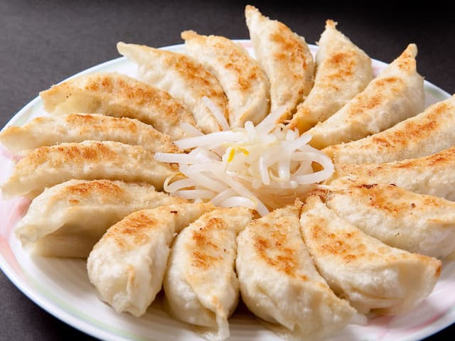 Hamamatsu Gyoza is one of the most famous dumplings in Japan. There are many kinds of gyoza around the world, but what kind of g
