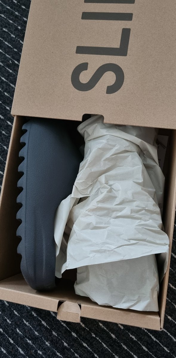 BCBilalcx's tweet photo. Cooking raffles recently with Flare 💯

Travis Reverse Mocha x 3
Yeezy Onyx Slide x 7

Bot: @FlareRaffles 
Proxies: @SmokeProxies - standard pool
Groups: @SpillNotify @EscapeNotify 
Tools: @ToolsLiquid https://t.co/kiHOg0Zm0v