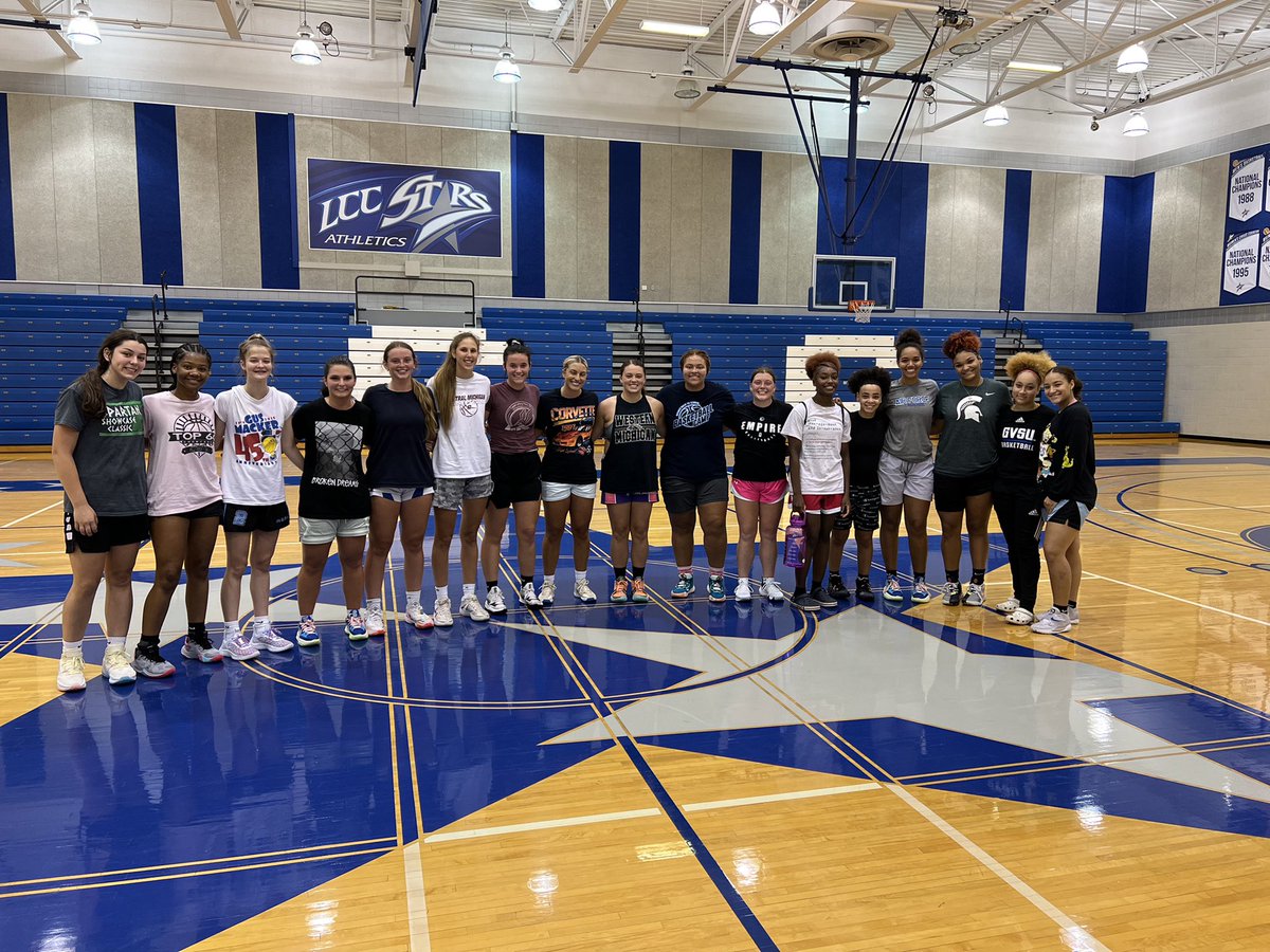 Alayna Armstrong (@alaynaarmstro11) on Twitter photo Practice with LCC last night to cap a busy day of hoops. Thank you for letting me join you for several practices this summer. Looking forward to more court time with you all in the future. <a href="/AlaynaArmstro11/">Alayna Armstrong</a> <a href="/MImystics/">Michigan Mystics</a> @MysticsFinest24 <a href="/coachhudsonlcc/">Megan Hudson</a> Practice with LCC last night to cap a busy day of hoops. Thank you for letting me join you for several practices this summer. Looking forward to more court time with you all in the future. <a href="/AlaynaArmstro11/">Alayna Armstrong</a> <a href="/MImystics/">Michigan Mystics</a> @MysticsFinest24 <a href="/coachhudsonlcc/">Megan Hudson</a>