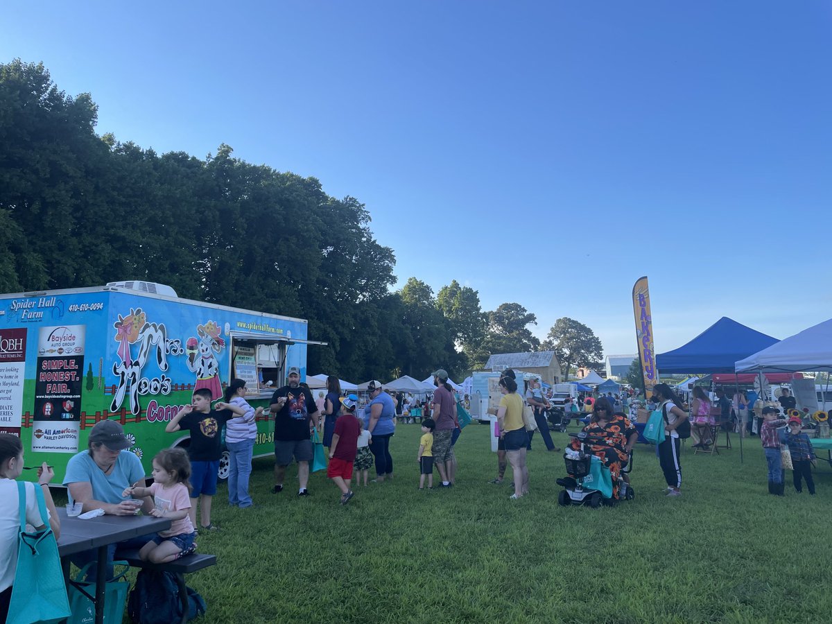 RuralMaryland's tweet photo. ⁦@SMADC⁩ Buy Local picnic at Serenity Farm in Benedict #buylocal #southernmd #mrsmoo https://t.co/g5EE6qC5Qb