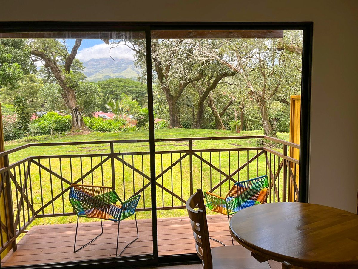 A room with a view... 

#haciendaguachipelin #costarica #travel #guanacaste #rincondelavieja #explore #hotel #view #rooms