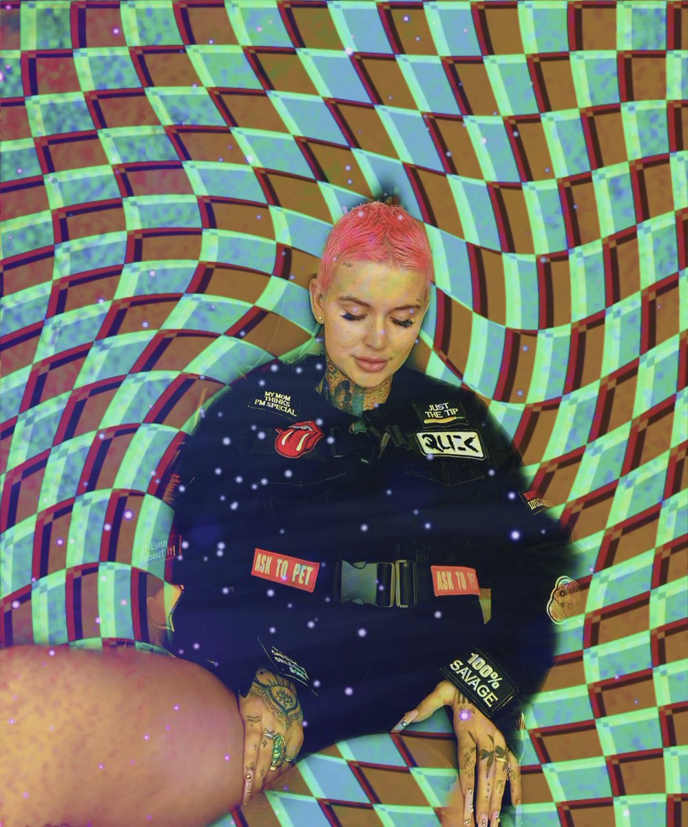 ChuckQuick304's tweet photo. TRIPPY! #cocoblake #trippy #explore #art #artist #fashion https://t.co/8LXPES5m2O