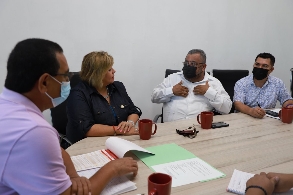 CRESON (@cresonsonora) on Twitter photo 🤝 Promovemos proyectos por la educación
El rector del Creson, Luis Ernesto Flores, y la diputada federal <a href="/ShirleyVzquez/">Shirley Vázquez</a>, de la Comisión de Educación, acordaron proyectos para la estabilidad laboral del magisterio y la calidad educativa con el regreso a clases 100% presenciales. 🤝 Promovemos proyectos por la educación
El rector del Creson, Luis Ernesto Flores, y la diputada federal <a href="/ShirleyVzquez/">Shirley Vázquez</a>, de la Comisión de Educación, acordaron proyectos para la estabilidad laboral del magisterio y la calidad educativa con el regreso a clases 100% presenciales.