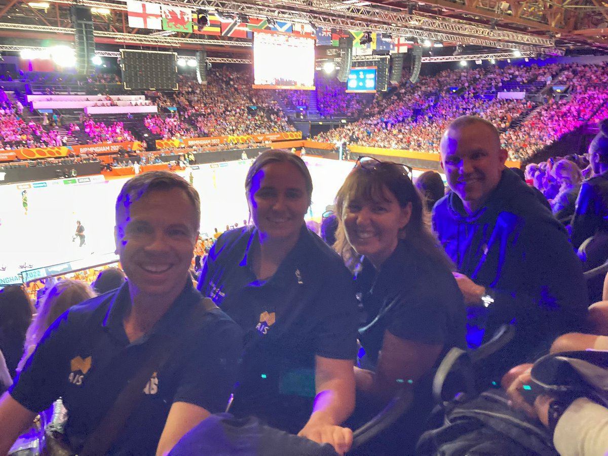 KableKelleway's tweet photo. Day 4 at the @theAIS #ElevateCoachStudyTour saw Peer-2-Peer learning sessions at the Squash, Netball and Basketball. Some good interactions with @CommGamesAUS Steve Moneghetti https://t.co/kjmTH5xPGZ
