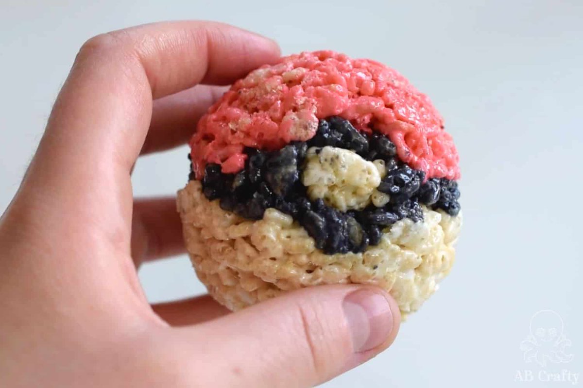 For the Pokemon fans, make these adorable Pokeball rice krispie treats! abcrafty.com/pokemon-rice-k…

#pokemon #pokeball #ricekrispies #ricekrispietreats #gottacatchemall #PokemonGO