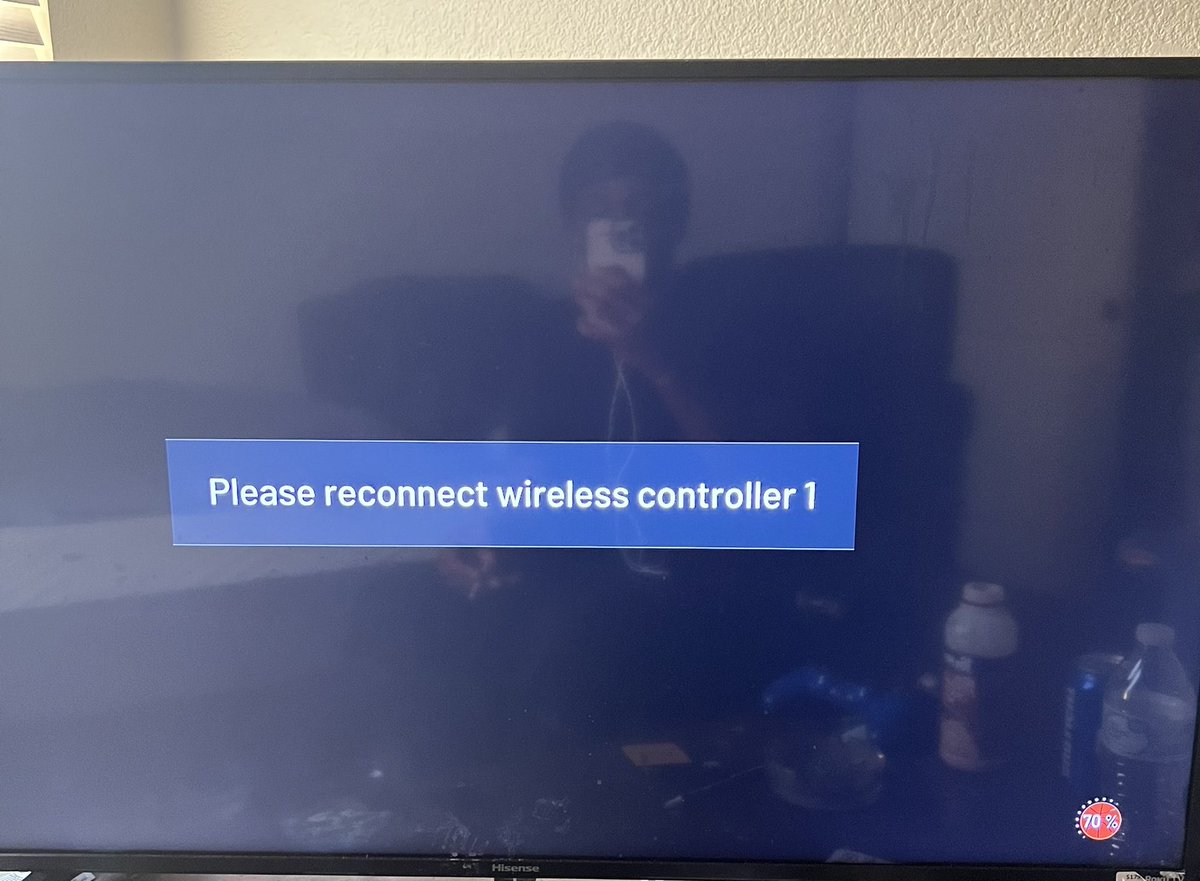 BnickIIII's tweet photo. @NBA2K_MyTEAM Are y’all ready to fix this annoying shii …Been here since 12 now it’s auto loss for closing app 🙄 https://t.co/rqP3oiXFT2