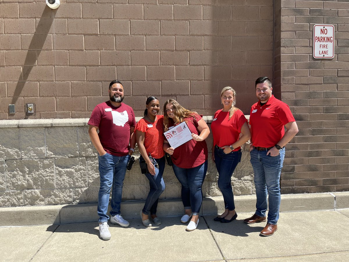 Amber Johnson tweet media