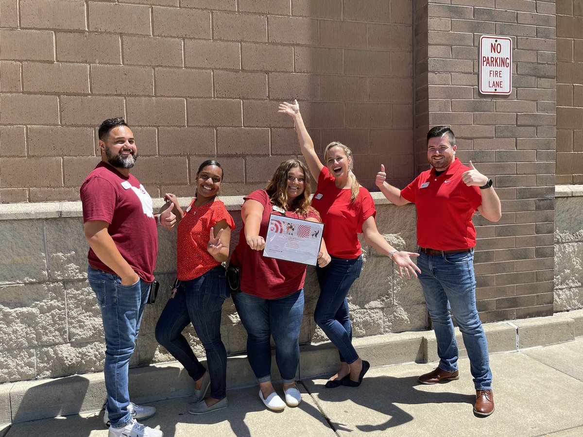 Amber Johnson tweet media