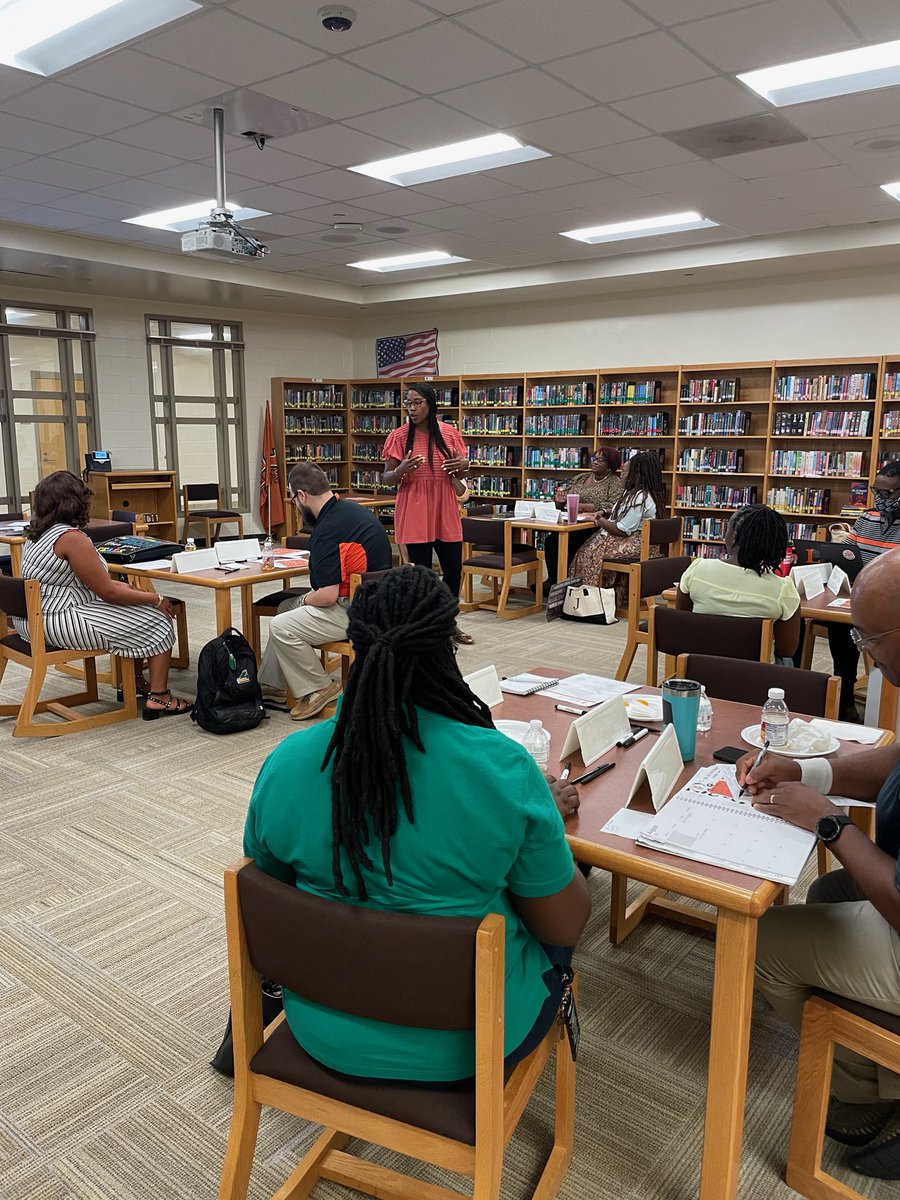 DannerKR's tweet photo. We were so excited to welcome our #NewtoTwo staff today. They enjoyed getting to know one another & learning more about the great things happening at Longleaf. We are glad you have chosen LMS to fulfill your passion in teaching! @LMS_Boyd @MartinSims_LMS @agaymon1 @RichlandTwo https://t.co/uhJWC7Fbp3