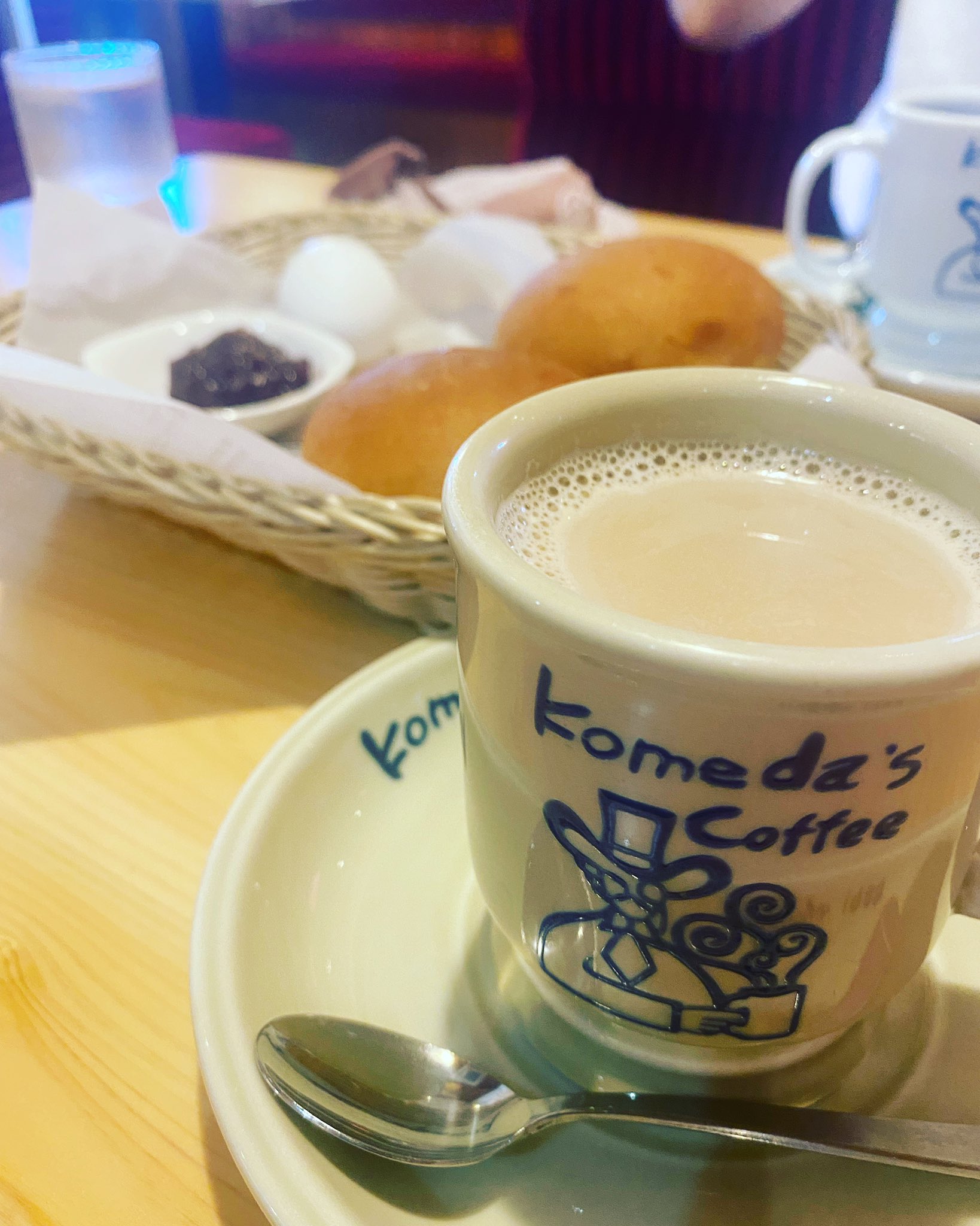 岡崎好伸 長野県に到着しました キックオフは9 30 なので コメダ珈琲でモーニング 初戦はシード高同士の 石川県代表 名門の星稜中学校 いたがきます 中体連北信越大会 サッカー 長野県 長野も朝から暑い T Co Sunxu4nf67 Twitter