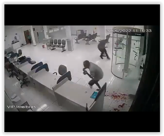 LemeSeries's tweet photo. Vídeo #morte #imagensfortes Bandido se deu mal e foi assassinado https://t.co/BVI7lSZzHo https://t.co/qvrnlPDhRu