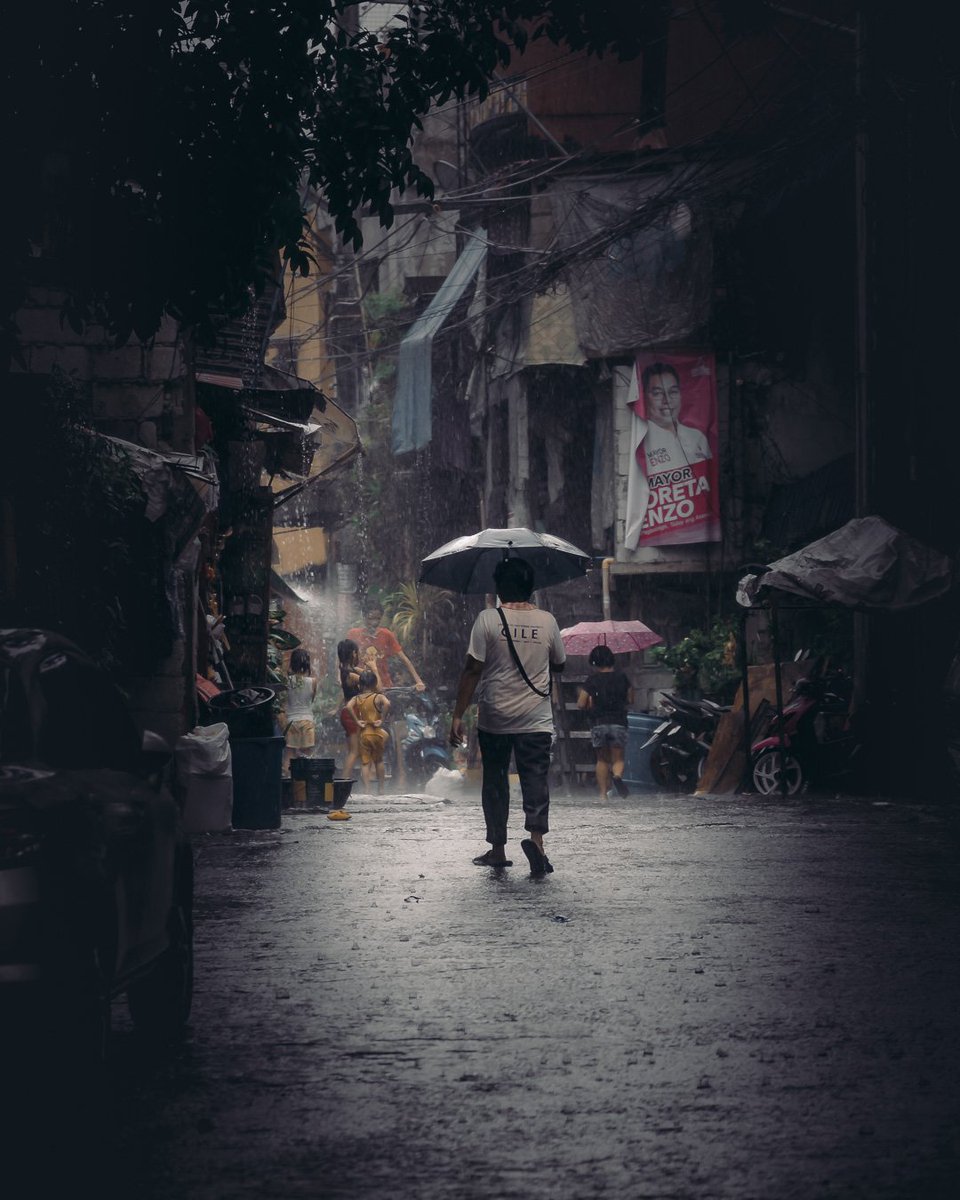 streetphotoph's tweet photo. Street Photography
#streetphoto #streetphotography #streetphotographer #SonyAlpha #streetsofmanila #sonyalphaph https://t.co/KZzvCUT4iL