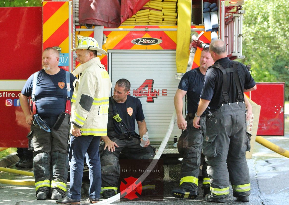 AGMFirePhotog's tweet photo. Photos from the third alarm structure fire on Pickering Street in Auburn on Saturday afternoon. @auburnmassfire @AuburnMAPolice @ctfirephoto @QCA_Local @QCA_National 

See the full gallery at: https://t.co/KavoZI27EU https://t.co/cxNpRT4x8K