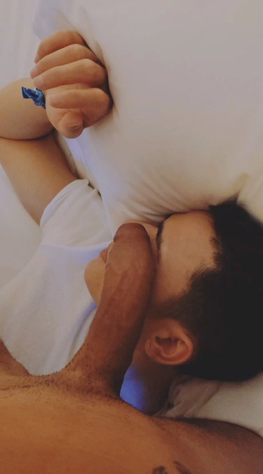 Help me, I&rsquo;m being attached by a monster https://t.co/vpiYg6dsTn<a href="/tag/mine"class="tags"><span>#mine</span></a>