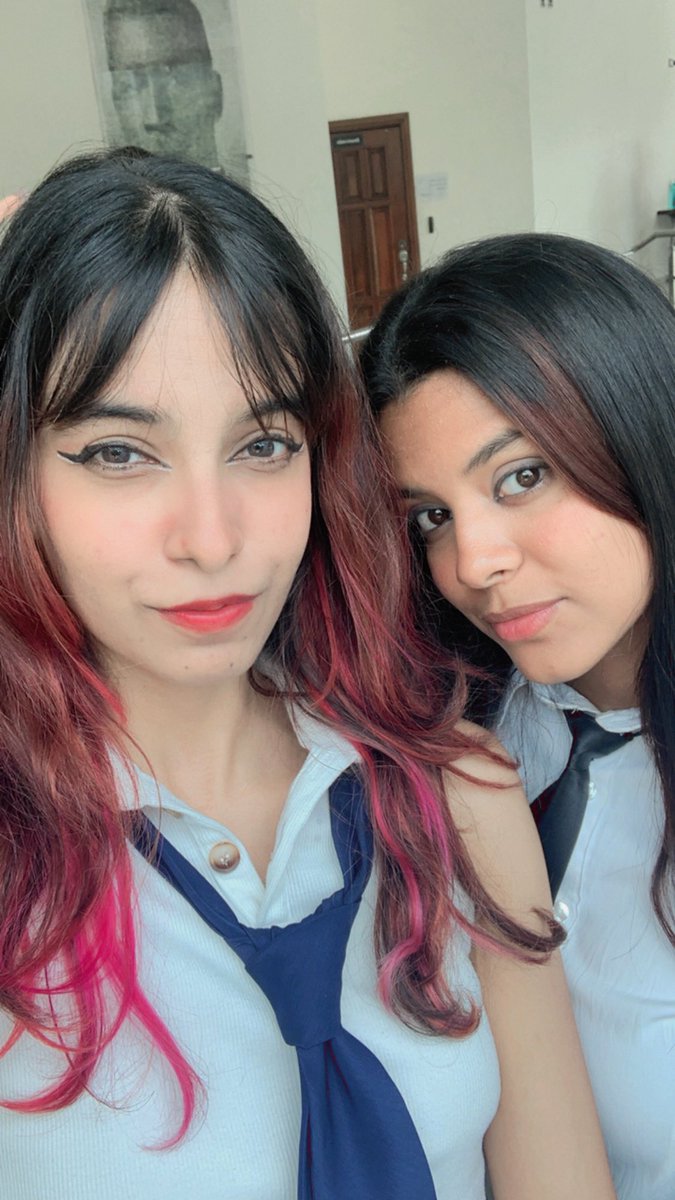 LailaWorldVT's tweet photo. 📍Fotos del segundo día de la Convección de Anime, segunda presentación https://t.co/NWIUHBah4Z