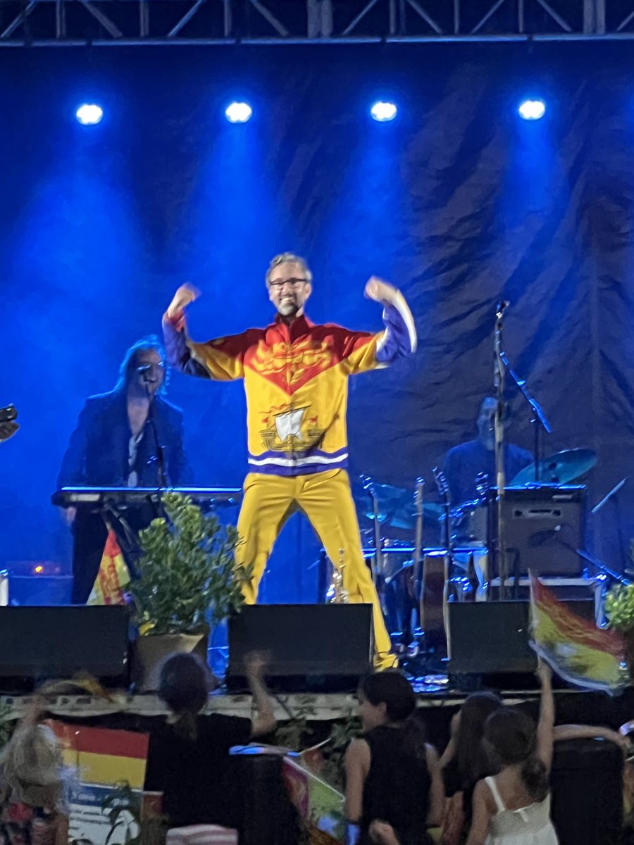 gmacfarlane103's tweet image. Happy ⁦@DestinationNB⁩ New Brunswick day ⁦@mylesdavid⁩ #MrNewBrunswick thank you David !!