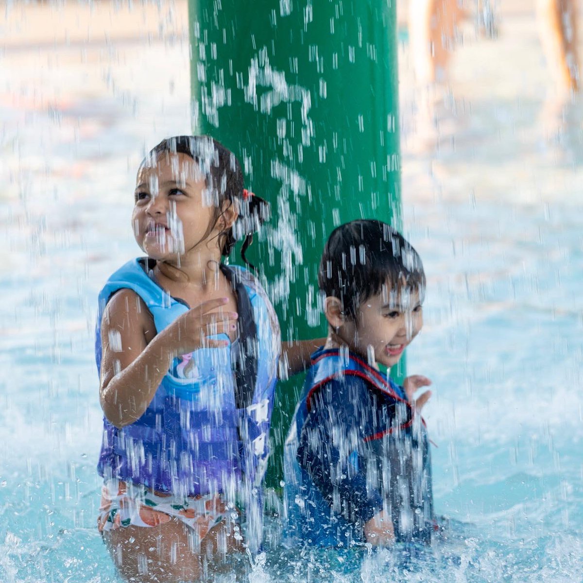 sendvegas's tweet photo. Summer Fun at the Pool! 💦 🏊‍♂️ Still thanking the Lord for the time we had at the Multi Gen Rec Pool last week! Such a great time. Here are some highlights! 📸🙌 #wearesendnetwork #SendLV #SendVegas #familyonmission #summerfun #summeratthepool https://t.co/bgJDtR5W9O