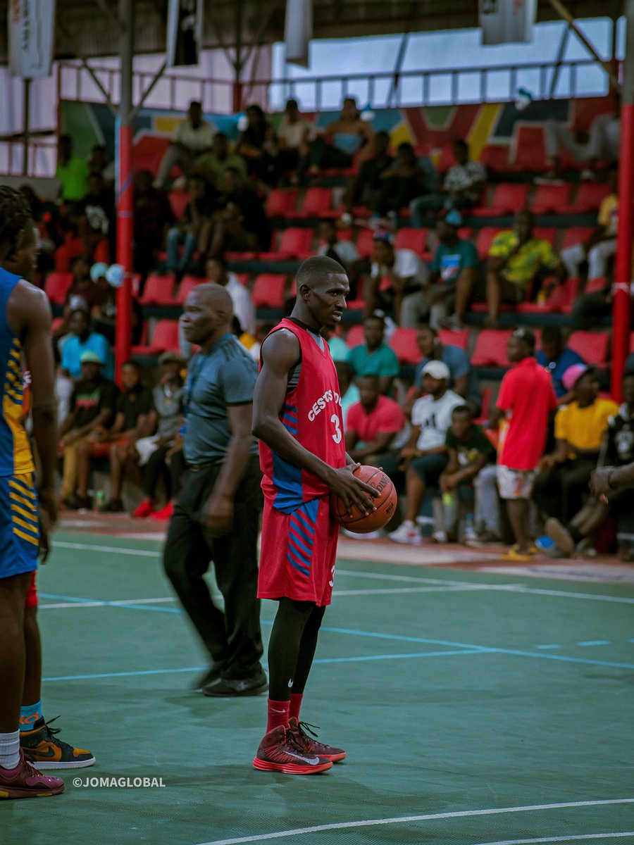 gioboyjoma's tweet photo. Liberia Basketball Association (LBA) Big 6, Bushrod Bulls x Pythons๐ฑ๐ท.#reels #nature #iphonography #contentcreator #liberia #visitliberia #libpositive #river #dronepilot #checkoutafrica #africa #westafrica #sunset #travelafrica #travelafrique #awaytoafrica #thebrightcontinent https://t.co/yP7x3KqW82