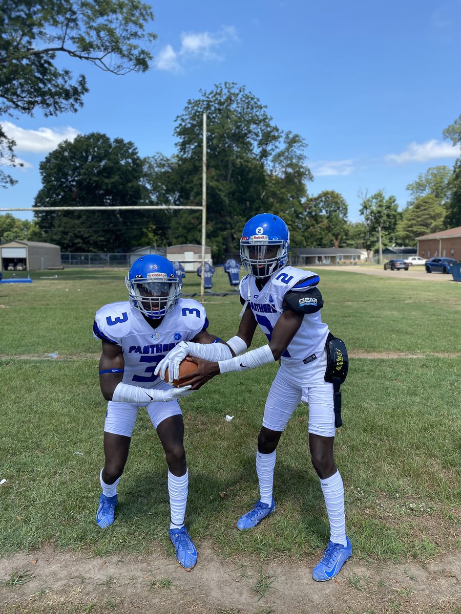 GreenKeldrick's tweet photo. im him .. #seniorszn #lastride3 https://t.co/u55VW53819