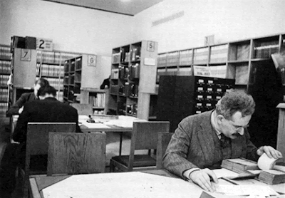 lavigne_phd's tweet photo. Work on a good piece of writing proceeds on three levels: a musical one, where it is composed; an architectural one, where it is constructed; and finally, a textile one, where it is woven.

    ~ Walter Benjamin

{at the Bibliotheque National de France, Paris}
via @laBnF https://t.co/6hML6nr31R