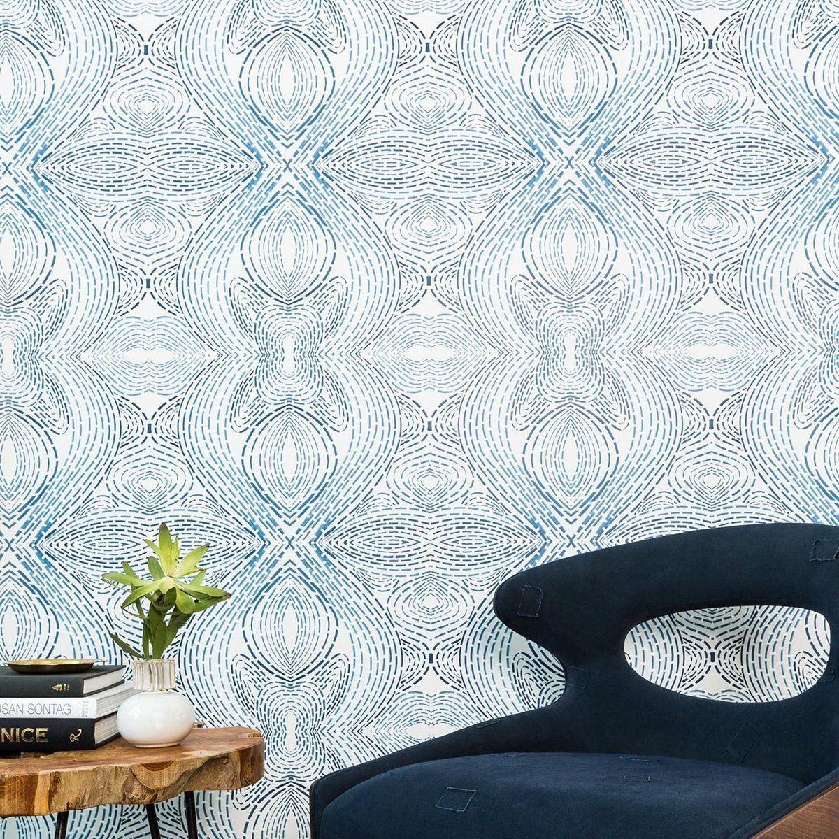 Abnormals Anonymous don’t stop at funky fish - they keep the quirky vibes flowing with eccentric shapes and swerves designs too. Take Twisted Stitcher, Lust for Life for example.