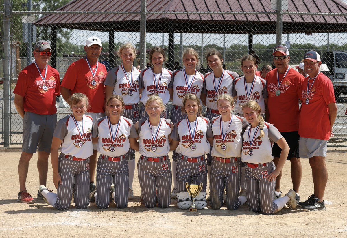 bmstorf's tweet photo. So grateful for the opportunity Goodview Sandlot Fastpitch gave Jensyn to play on their 16U travel team this summer!  GREAT experience!  GREAT group of girls/families and AMAZING coaches!  The pitching at these tournaments was incredible and Jensyn has never hit against (1/4) https://t.co/0ohlHAdOg1