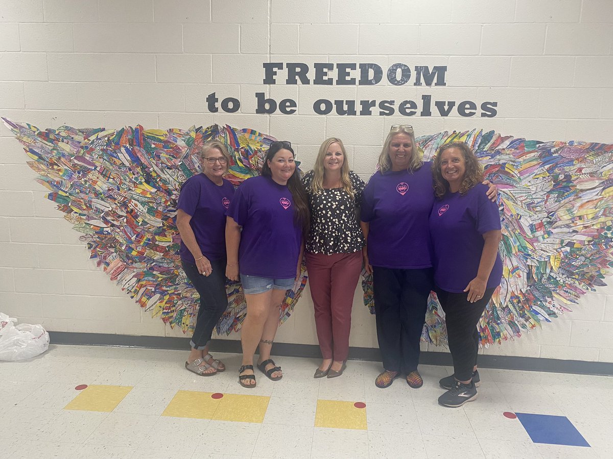 DCS_Overpark's tweet photo. A HUGE shout out to Destiny Center! Thank you for feeding our teachers lunch today at Overpark! We appreciate the support and all you do for our community! #TeamDCS #ChickFilaForTheWin #DestinyCenter https://t.co/e7Pw27XEHT