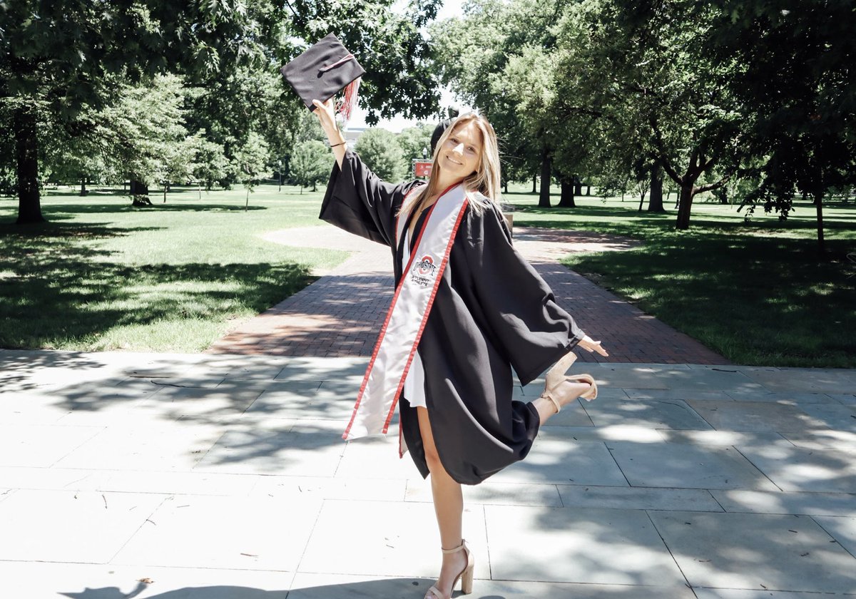 lilmillyyy's tweet photo. I think I played video games more than I studied 

#foreverabuckeye #ohiostate https://t.co/q8oZg5wKle