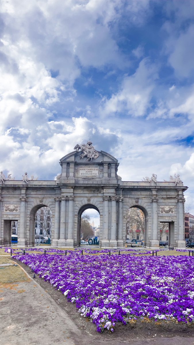 Uno de los lugares más importantes de Madrid es #puertaalcala y en nuestro canal de #YouTube puedes ver el video de nuestra ruta completa.

youtu.be/RfGOb_AmbJY

#travel #viajes #MapiRTVE1 #jhopeAtLollapalooza #CartierThailand #LaAcademiaExpulsion #WEURO2022 #enacional