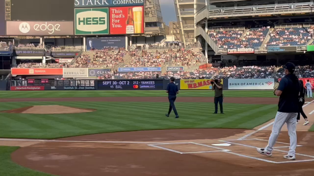 AwhiteheadV's tweet photo. What an exciting opportunity for KPMG to kick off its 125th anniversary celebration by having U.S. Chair and CEO Paul Knopp throw out the first pitch at the New York Yankees game! Great job Paul! #Beyond125 https://t.co/dIXCwABHg6 https://t.co/FzvUSfwo7n